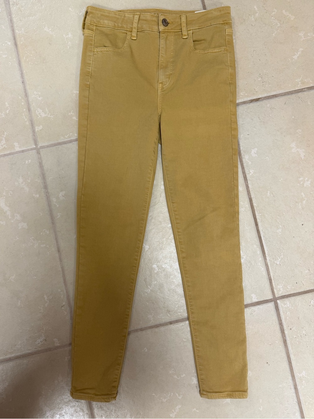 American Eagle Super Hi Rise Jegging Crop Mustard Yellow Size 4 Reg